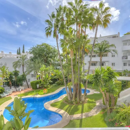 Real - Newly Reformed Apartment Marbella