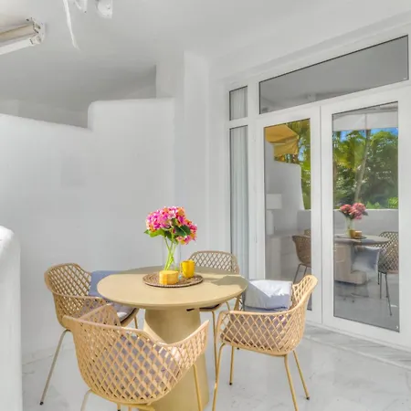 Apartment Real - Newly Reformed Marbella