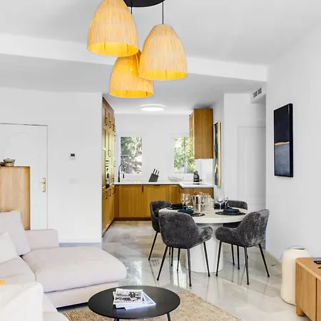 Real - Newly Reformed Apartment Marbella